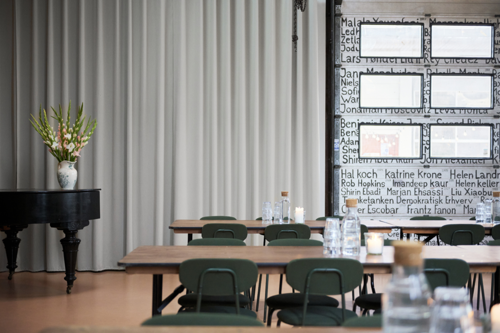 05_mødeopstilling_langborde5715